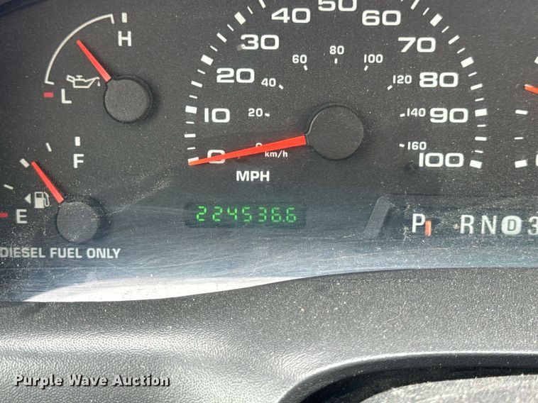 image for item EN5152 2004 Ford F450 Super Duty chipper truck