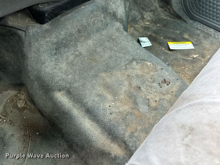 image for item EN5152 2004 Ford F450 Super Duty chipper truck