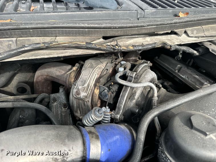 image for item EN5152 2004 Ford F450 Super Duty chipper truck