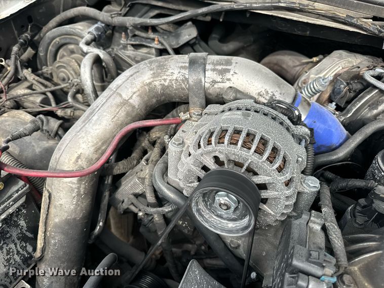 image for item EN5152 2004 Ford F450 Super Duty chipper truck