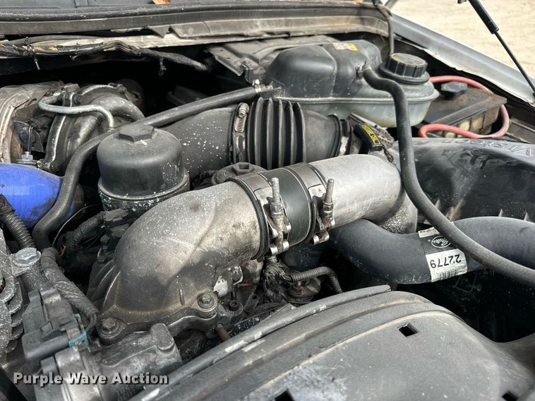 image for item EN5152 2004 Ford F450 Super Duty chipper truck