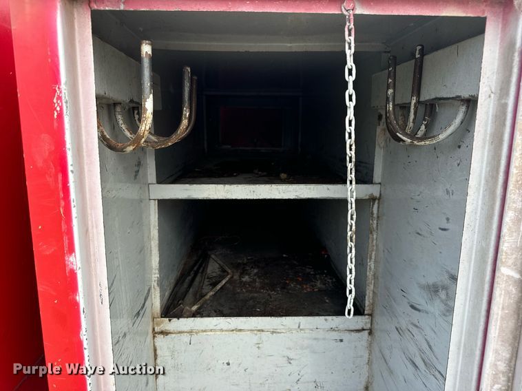 image for item EN5156 2006 Ford F550 Super Duty chipper truck