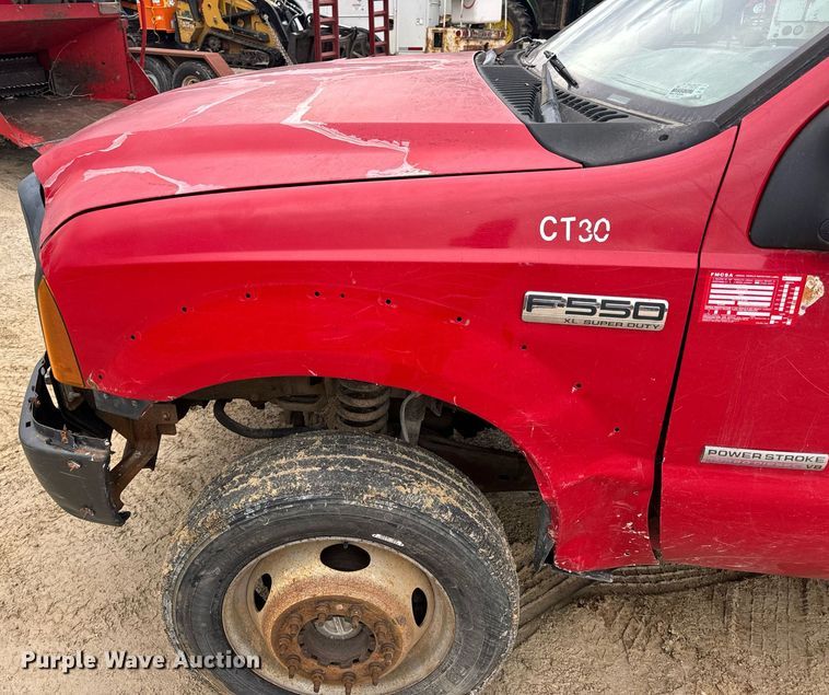 image for item EN5156 2006 Ford F550 Super Duty chipper truck