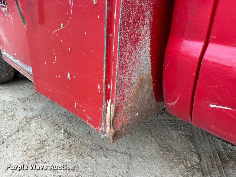 image for item EN5156 2006 Ford F550 Super Duty chipper truck