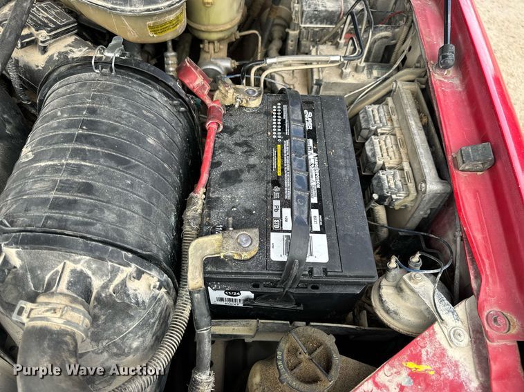 image for item EN5156 2006 Ford F550 Super Duty chipper truck