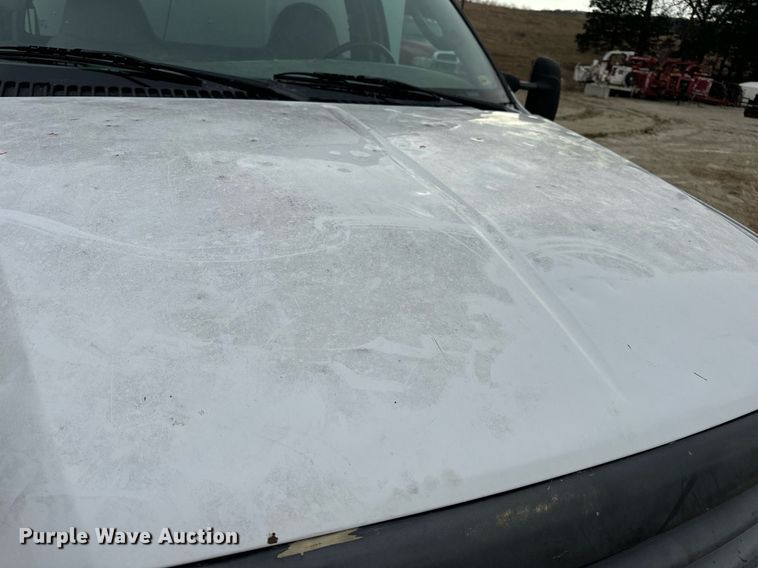 image for item EN5157 2003 Ford F550 Super Duty chipper truck