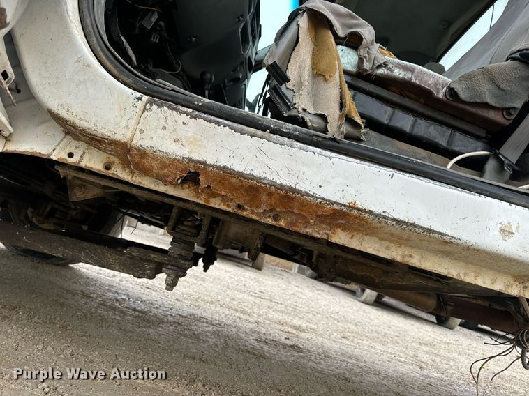 image for item EN5157 2003 Ford F550 Super Duty chipper truck