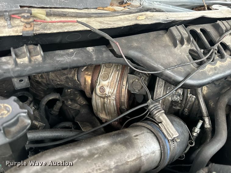 image for item EN5157 2003 Ford F550 Super Duty chipper truck