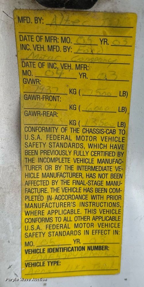 image for item EN5157 2003 Ford F550 Super Duty chipper truck