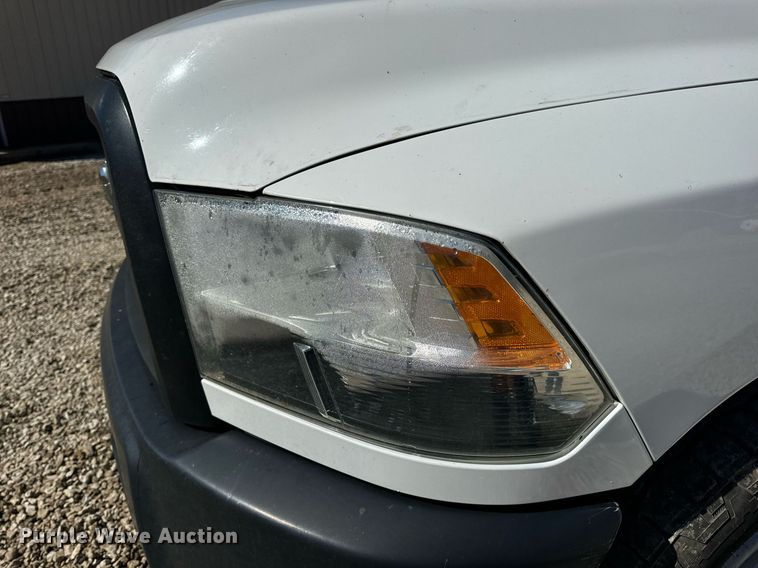 image for item EN5176 2012 Dodge Ram 2500 utility bed pickup truck