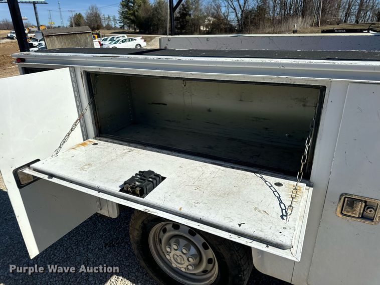 image for item EN5176 2012 Dodge Ram 2500 utility bed pickup truck