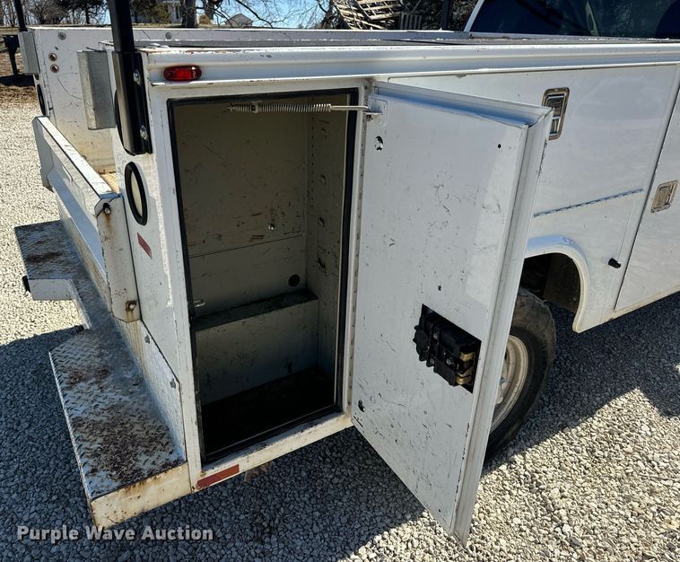 image for item EN5176 2012 Dodge Ram 2500 utility bed pickup truck