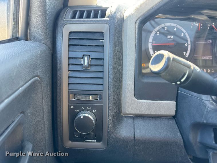 image for item EN5176 2012 Dodge Ram 2500 utility bed pickup truck