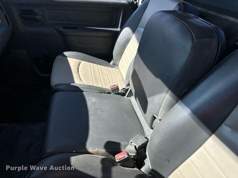 image for item EN5176 2012 Dodge Ram 2500 utility bed pickup truck