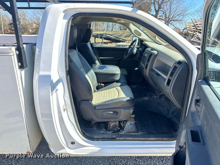 image for item EN5176 2012 Dodge Ram 2500 utility bed pickup truck