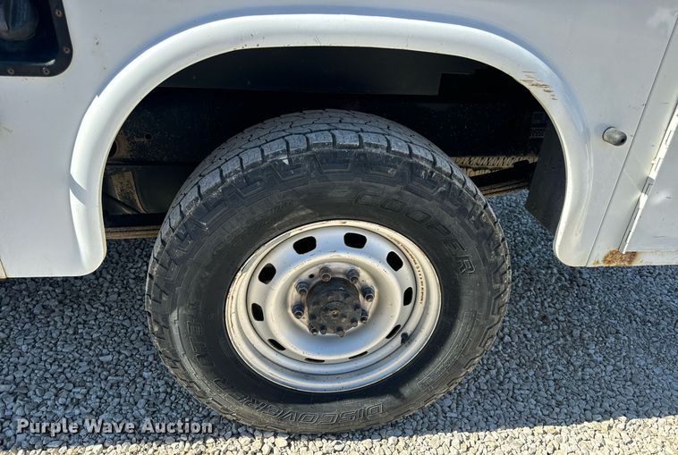 image for item EN5176 2012 Dodge Ram 2500 utility bed pickup truck