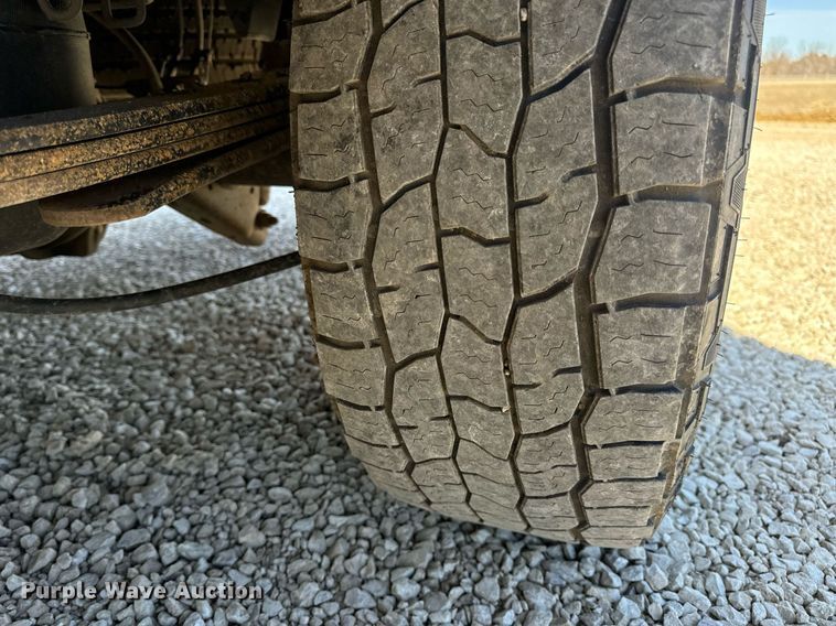 image for item EN5176 2012 Dodge Ram 2500 utility bed pickup truck