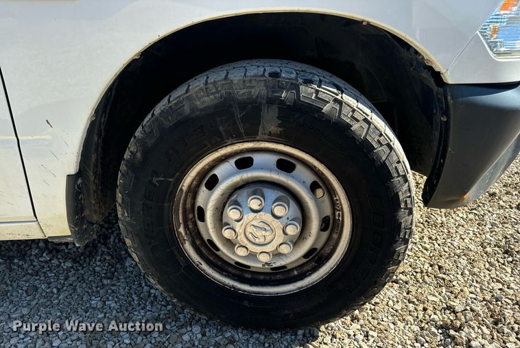 image for item EN5176 2012 Dodge Ram 2500 utility bed pickup truck