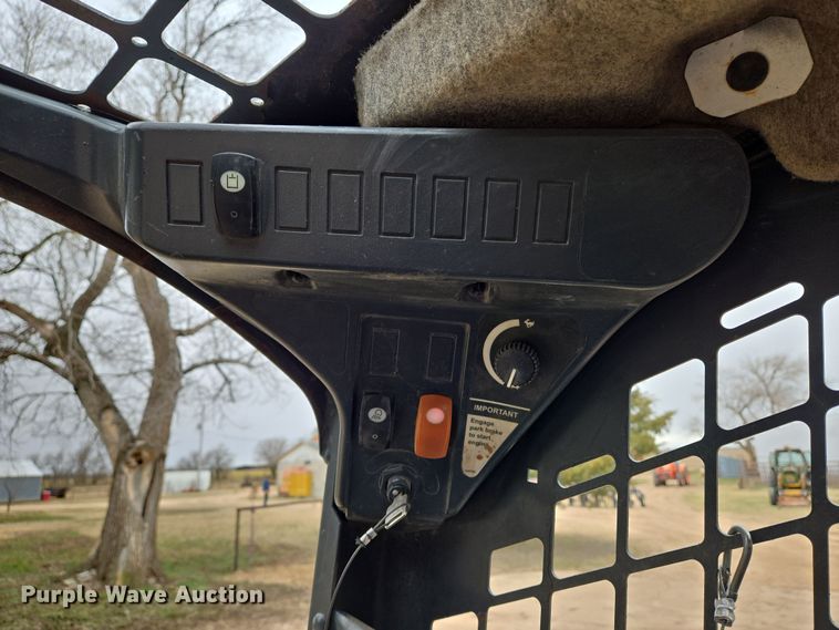 image for item EN8686 2011 John Deere 329D tracked skid steer loader