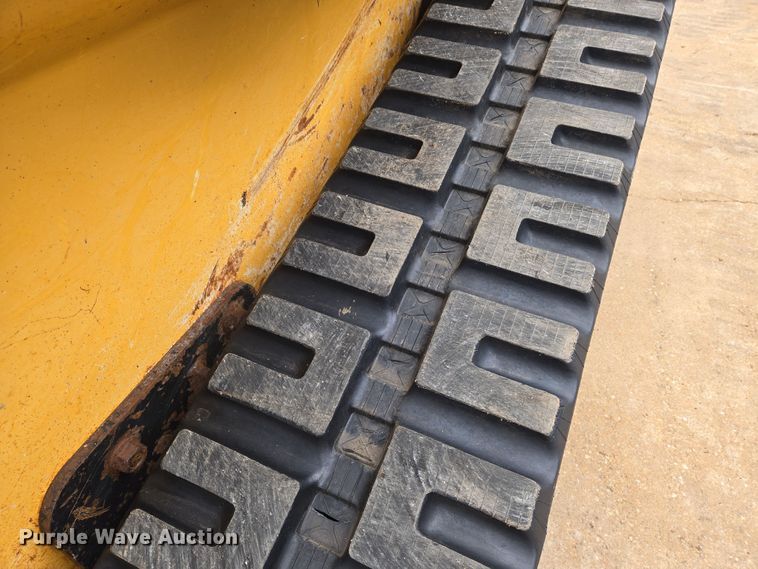 image for item EN8686 2011 John Deere 329D tracked skid steer loader