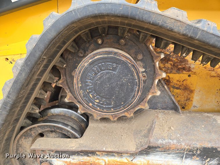 image for item EN8686 2011 John Deere 329D tracked skid steer loader