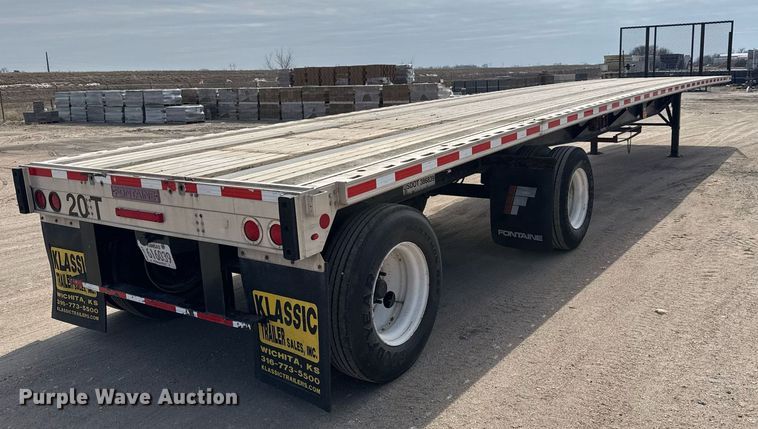 image for item EQ1009 2016 Fontaine HCICF12WSA flatbed trailer