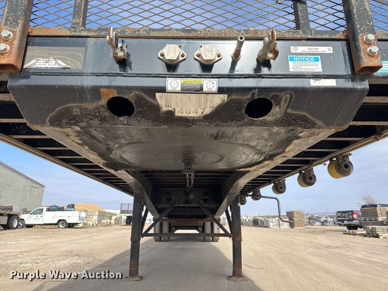 image for item EQ1009 2016 Fontaine HCICF12WSA flatbed trailer