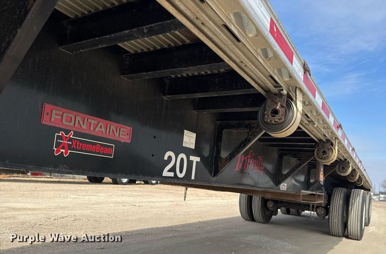 image for item EQ1009 2016 Fontaine HCICF12WSA flatbed trailer