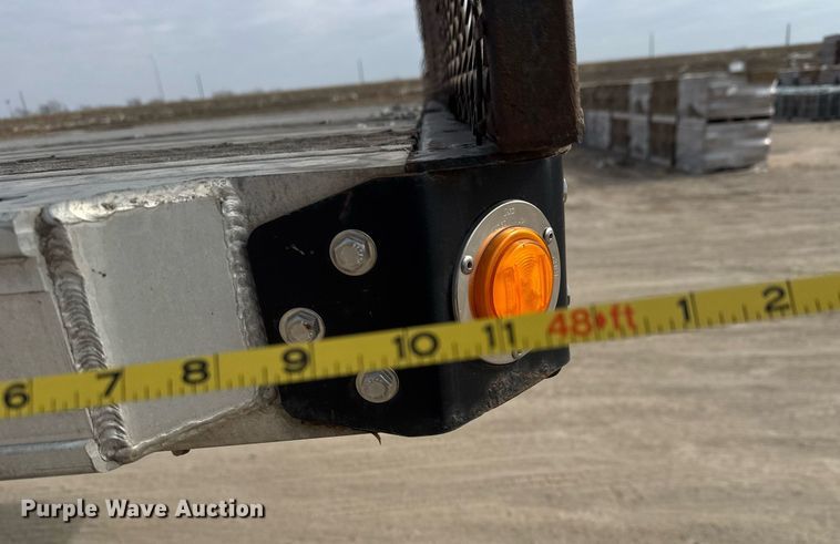 image for item EQ1009 2016 Fontaine HCICF12WSA flatbed trailer