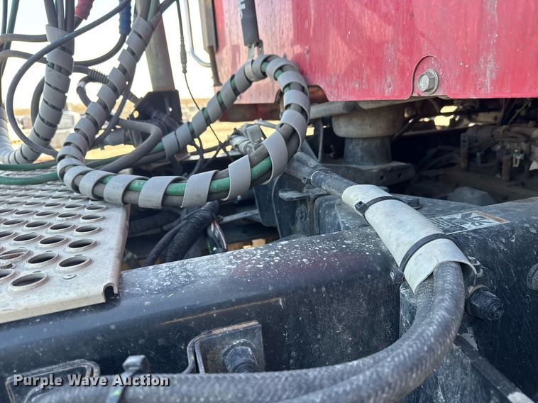 image for item EQ1011 2015 Kenworth T880 semi truck