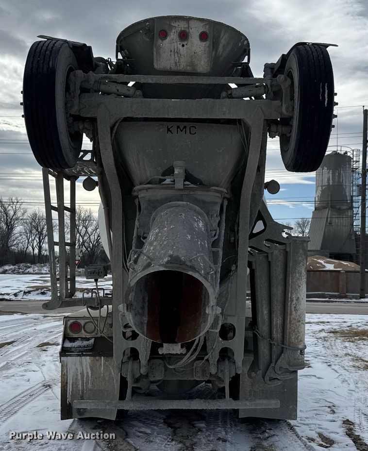 image for item EQ1035 2007 Kenworth W900 ready mix truck