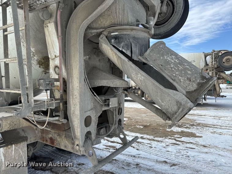 image for item EQ1035 2007 Kenworth W900 ready mix truck