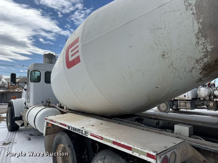 image for item EQ1035 2007 Kenworth W900 ready mix truck