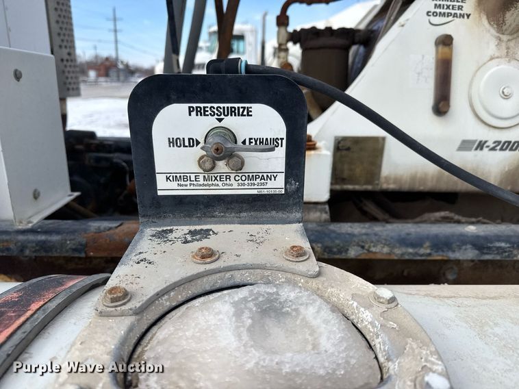 image for item EQ1035 2007 Kenworth W900 ready mix truck