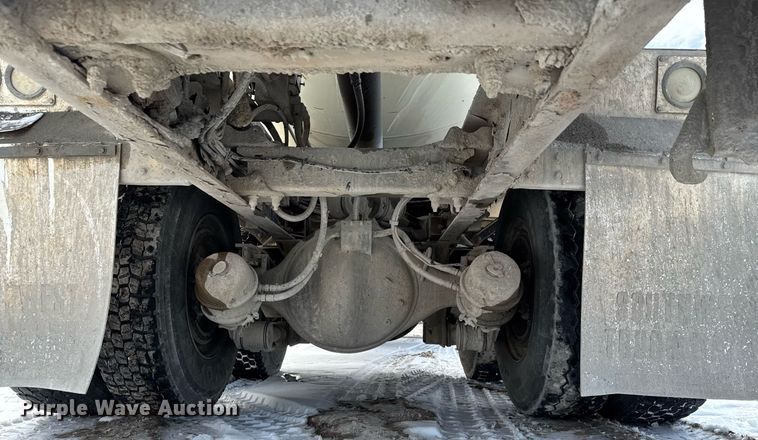 image for item EQ1035 2007 Kenworth W900 ready mix truck