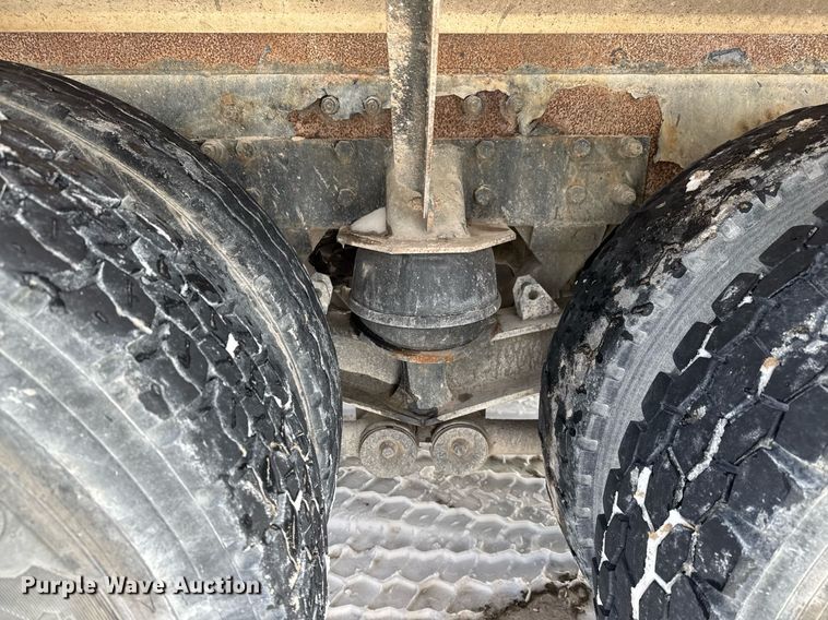 image for item EQ1035 2007 Kenworth W900 ready mix truck