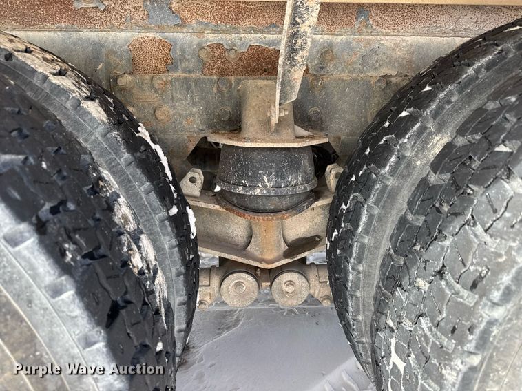 image for item EQ1035 2007 Kenworth W900 ready mix truck