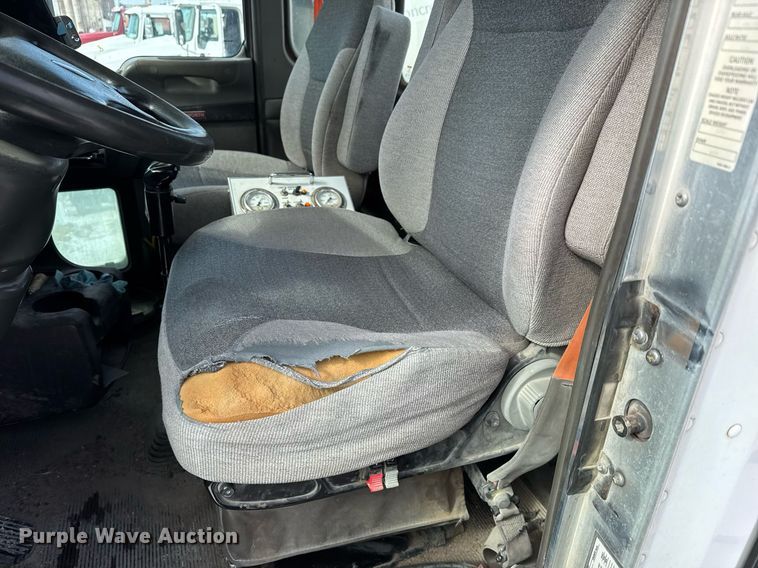 image for item EQ1035 2007 Kenworth W900 ready mix truck