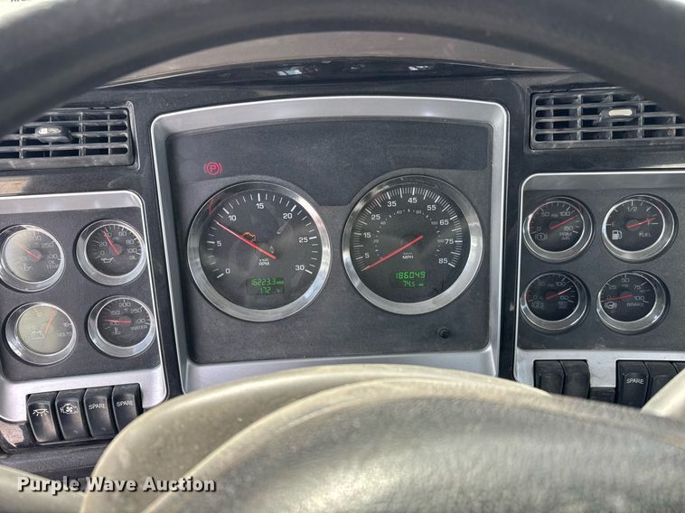 image for item EQ1035 2007 Kenworth W900 ready mix truck