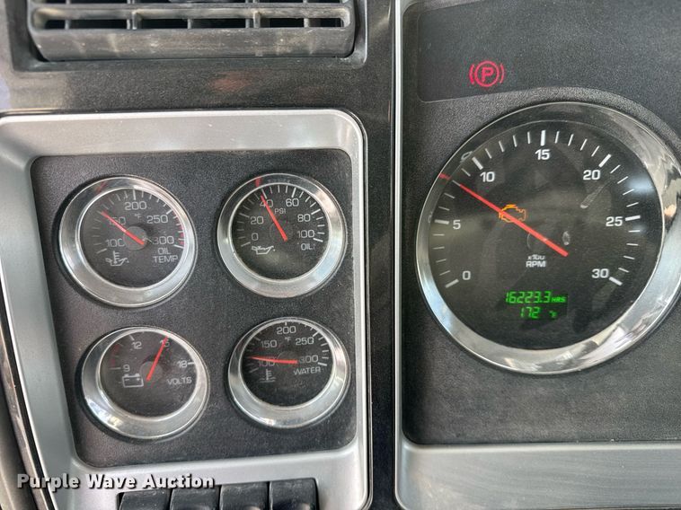 image for item EQ1035 2007 Kenworth W900 ready mix truck