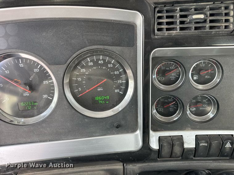 image for item EQ1035 2007 Kenworth W900 ready mix truck