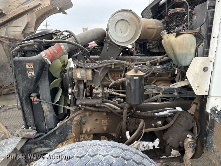 image for item EQ1035 2007 Kenworth W900 ready mix truck