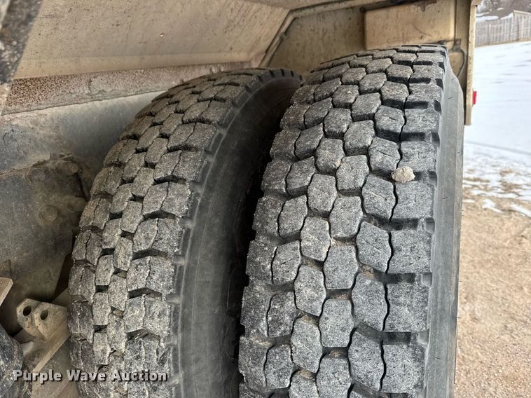 image for item EQ1035 2007 Kenworth W900 ready mix truck