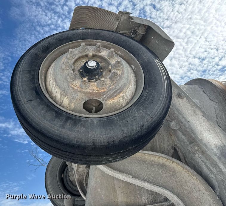 image for item EQ1035 2007 Kenworth W900 ready mix truck