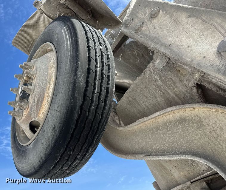 image for item EQ1035 2007 Kenworth W900 ready mix truck