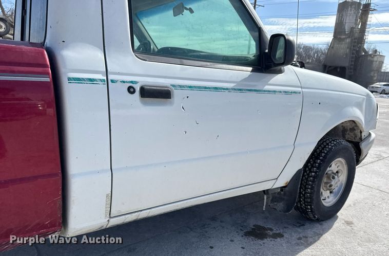 image for item EQ1036 1998 Ford Ranger pickup truck