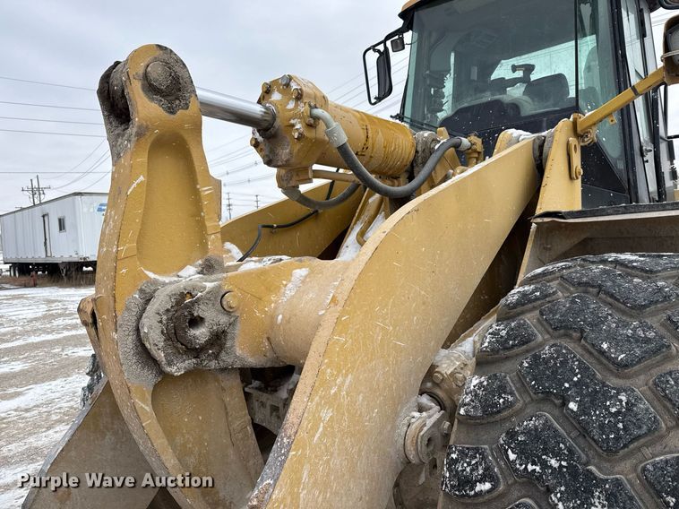 image for item EQ1037 2004 Caterpillar 972G wheel loader