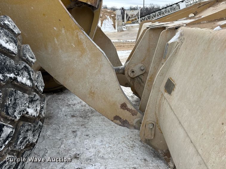 image for item EQ1037 2004 Caterpillar 972G wheel loader