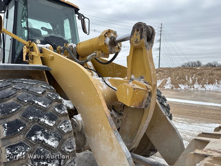 image for item EQ1037 2004 Caterpillar 972G wheel loader