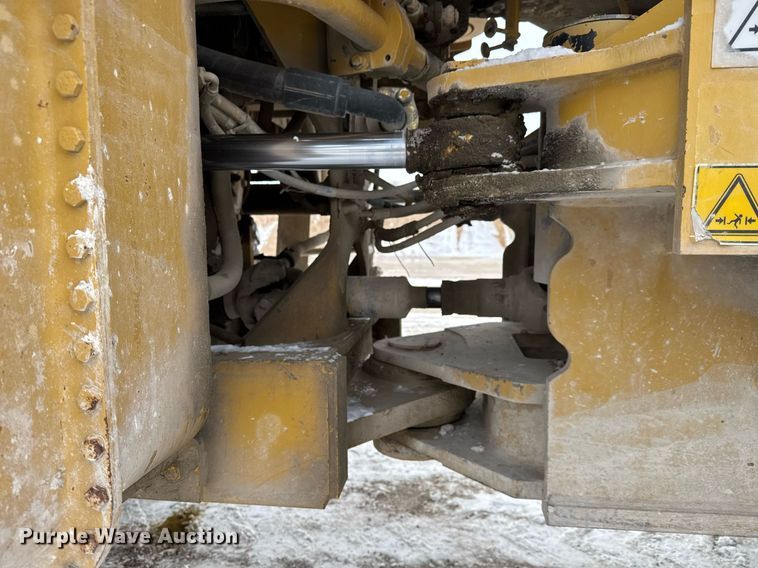 image for item EQ1037 2004 Caterpillar 972G wheel loader